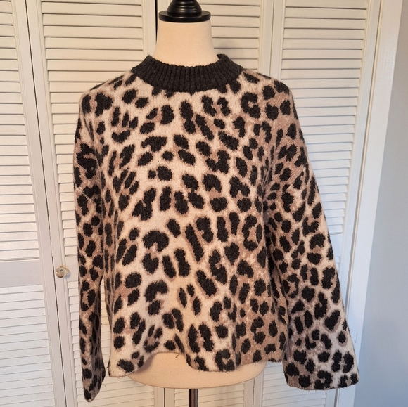H&M Sweaters - H M Oversized Crop Leopard Print Wool Sweater Medium